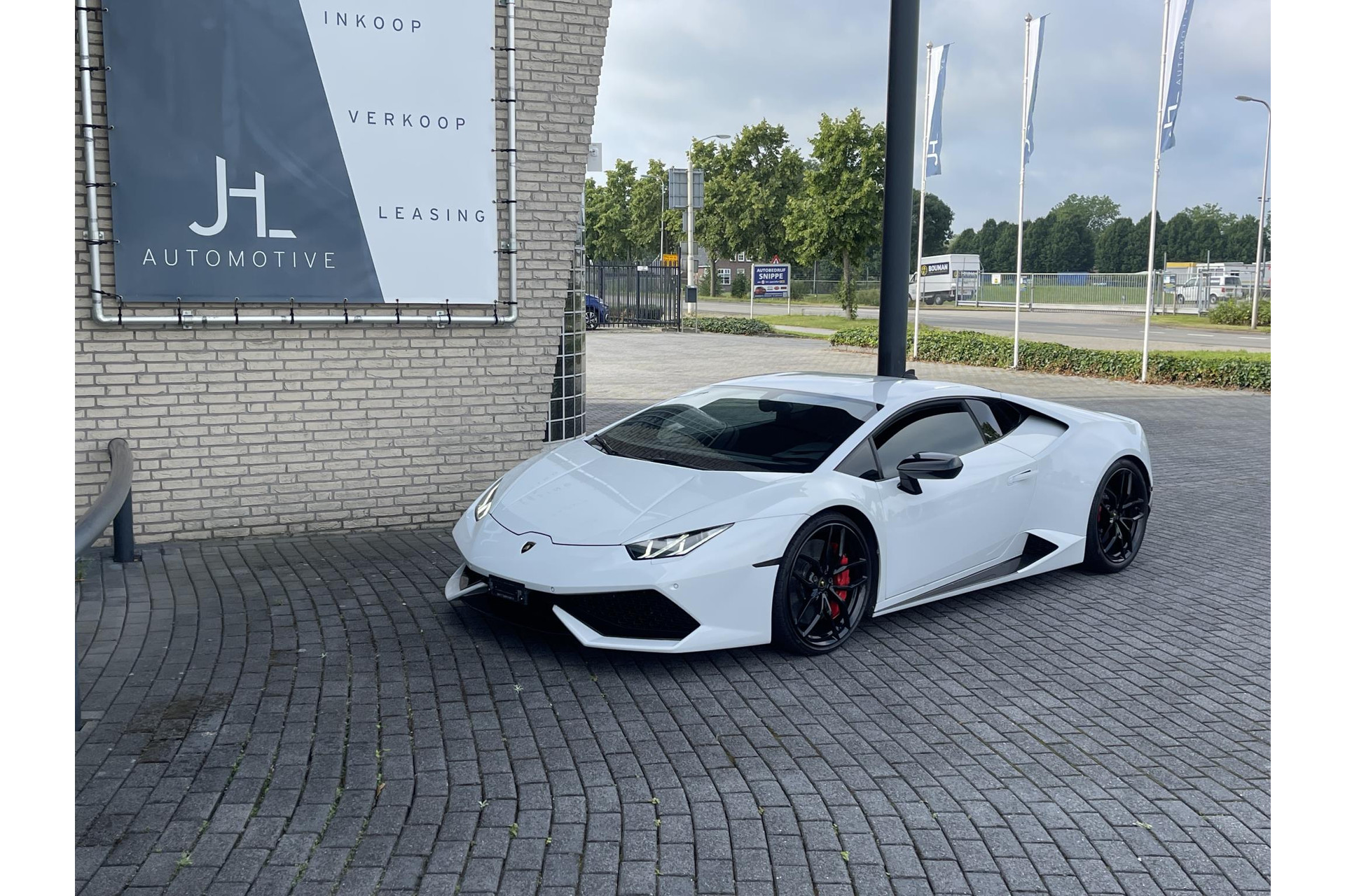 Lamborghini Huracan SUPERCHARGER*AKRAPOVIC*EVENTURI*NOVITEC*STERTMAN*